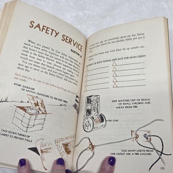 Vintage 1948 Lion Cub Scout Book BSA Handbook Mid-Century Ephemera - Picture 6 of 11